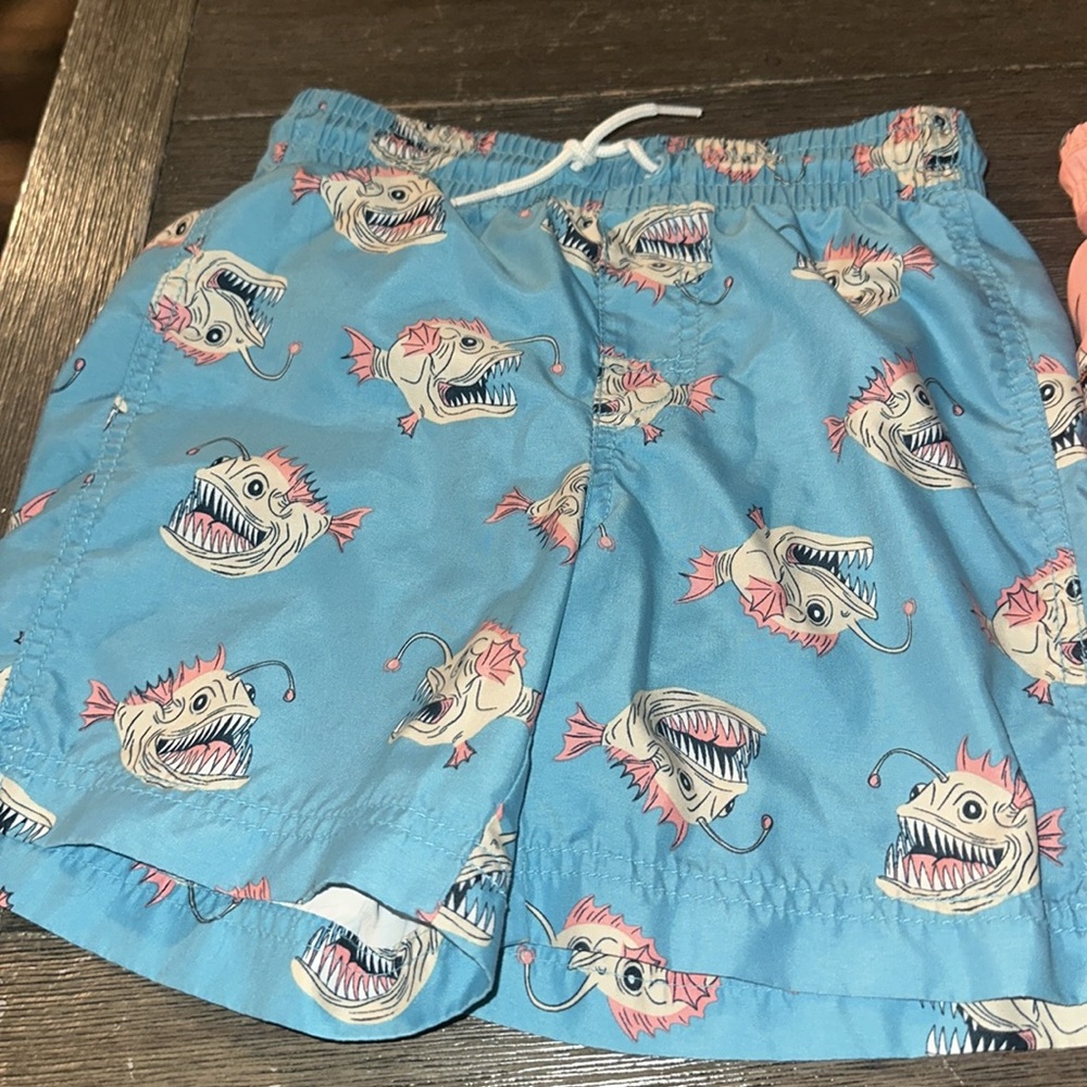 2 boys Neon bathing swim suit trunks shorts shark Piraña M/8 summer - Picture 4 of 6